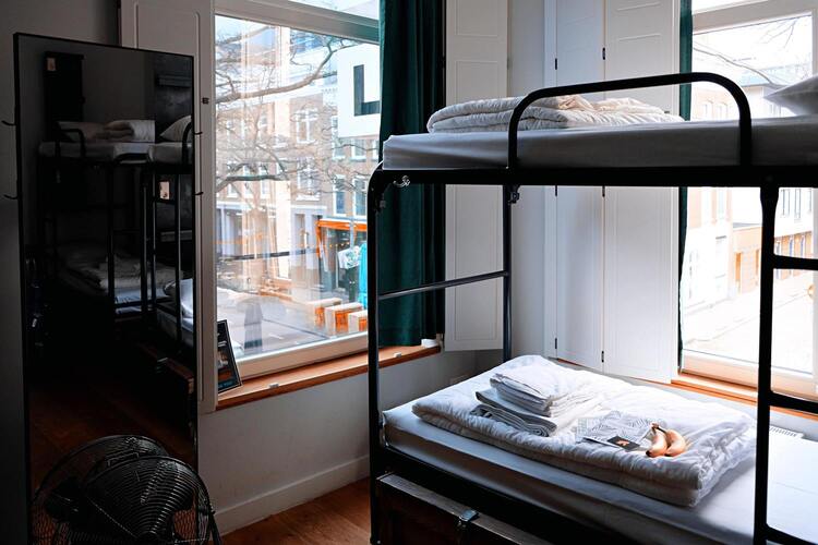 Image de la chambre montrant un lit superposé